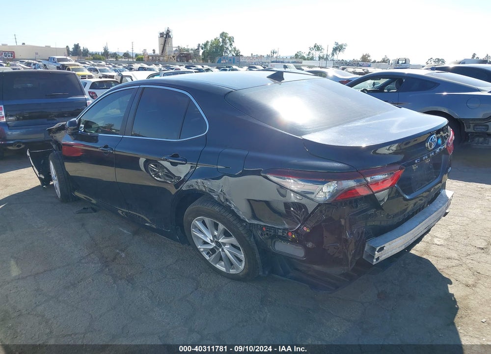 2021 TOYOTA CAMRY LE VIN: 4T1C11AKXMU589343