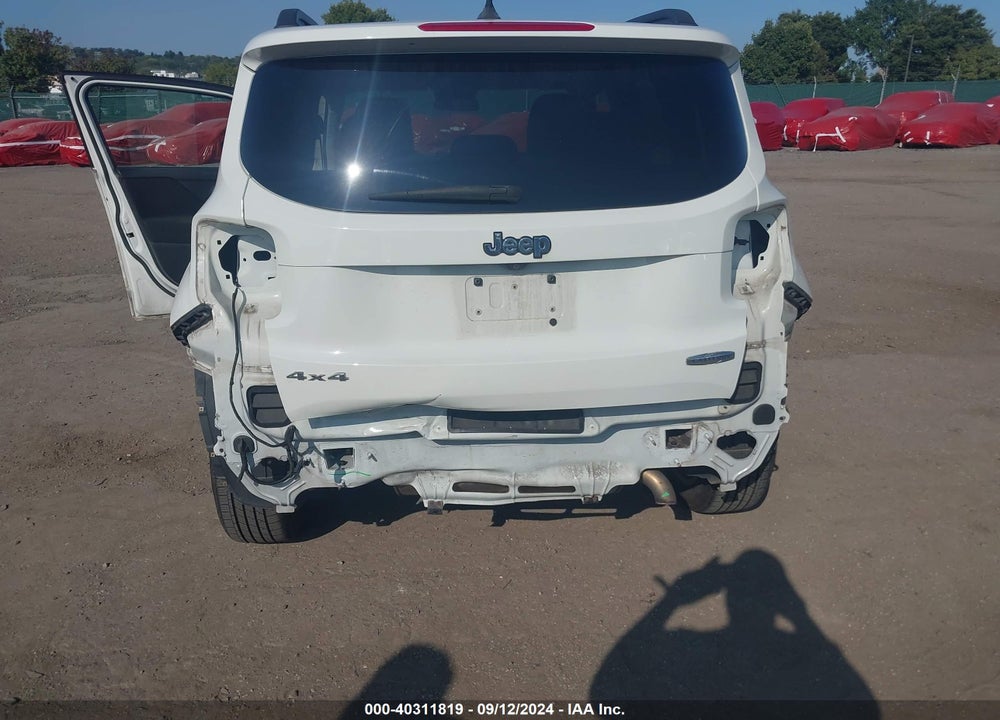 2015 JEEP RENEGADE LATITUDE VIN: ZACCJBBT1FPC28363