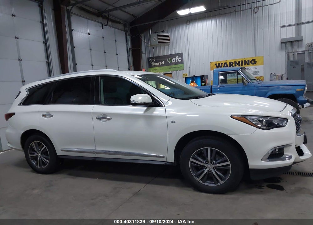 2017 INFINITI QX60 VIN: 5N1DL0MM6HC546118