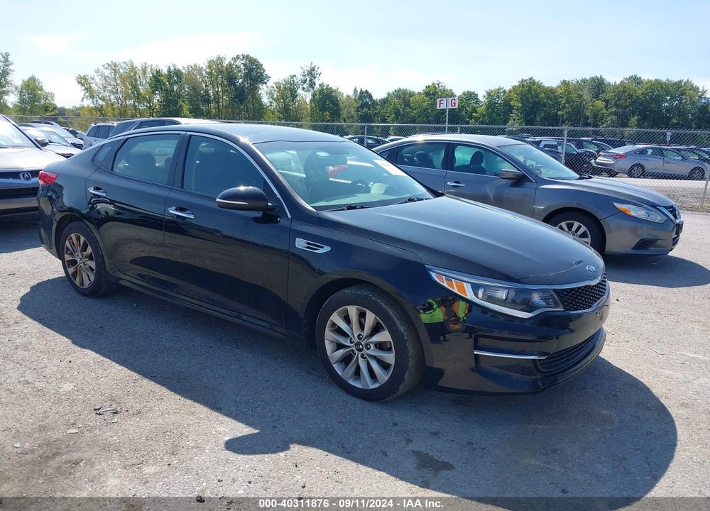 2018 KIA OPTIMA LX VIN: 5XXGT4L31JG265156