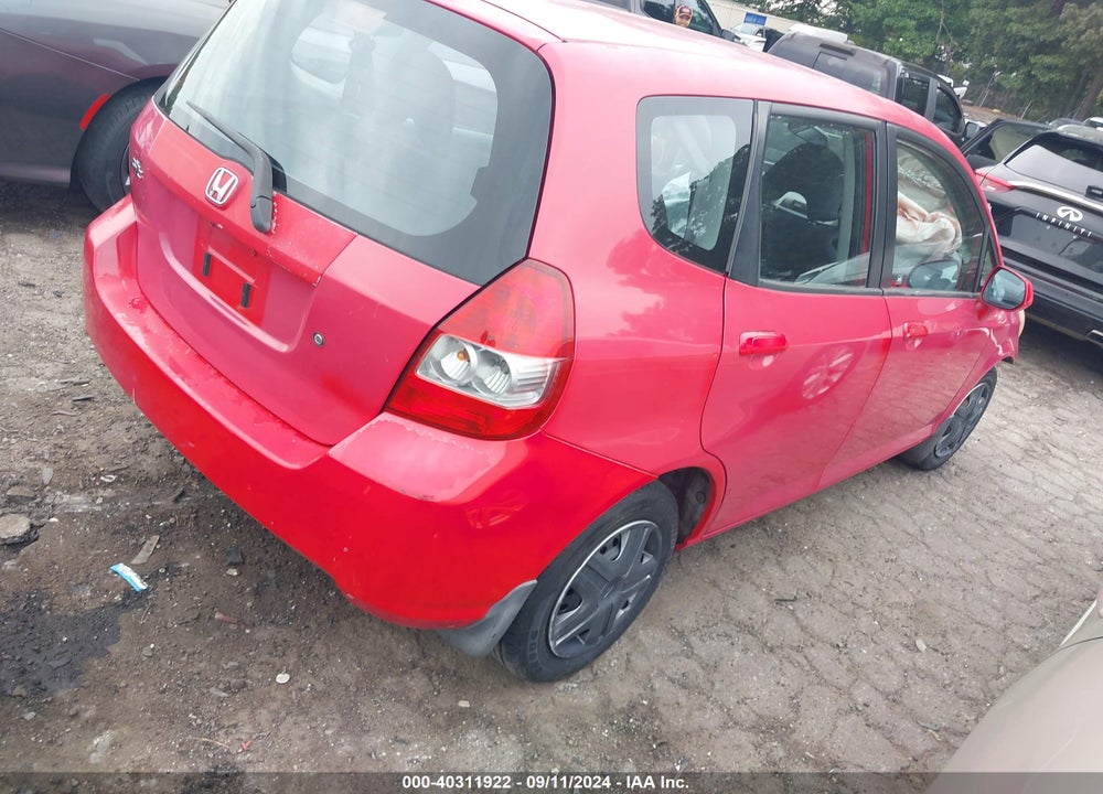 2008 HONDA FIT VIN: JHMGD384X8S056442