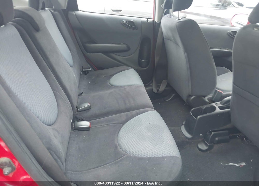 2008 HONDA FIT VIN: JHMGD384X8S056442