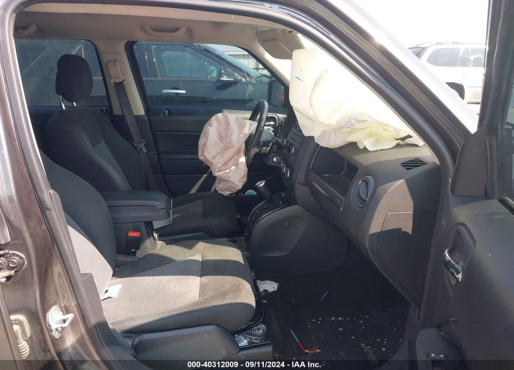 2016 JEEP PATRIOT LATITUDE VIN: 1C4NJPFB9GD502223