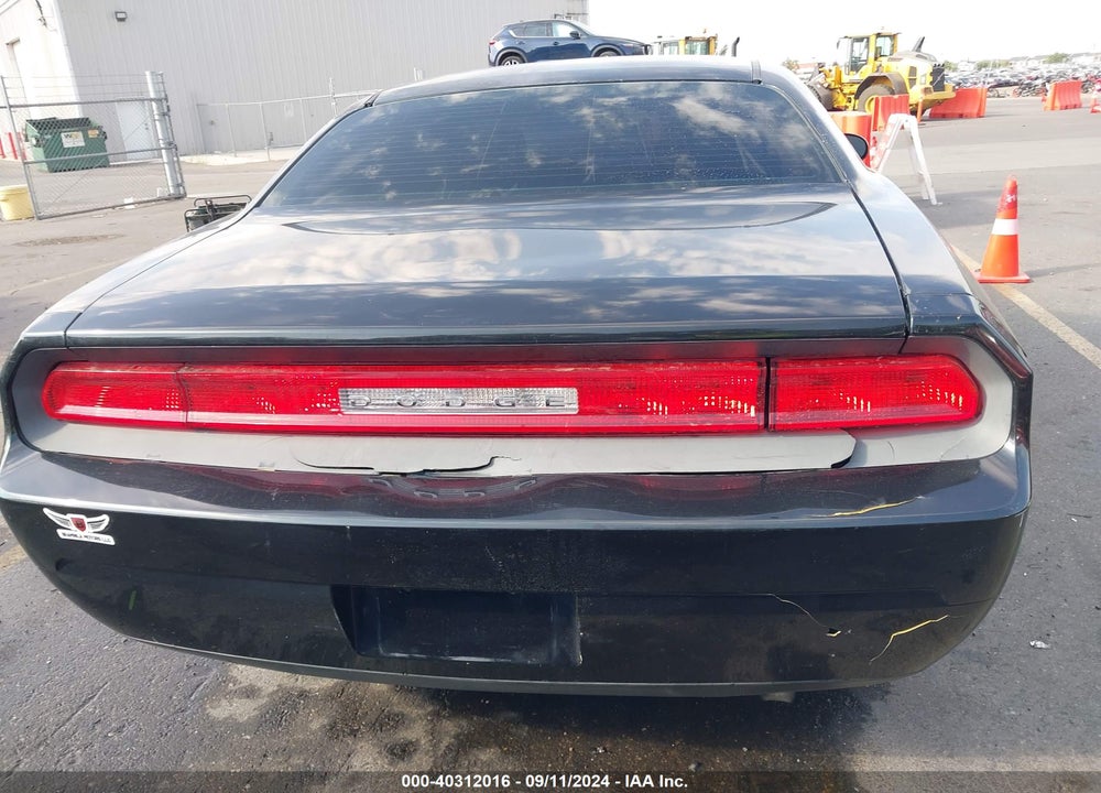2010 DODGE CHALLENGER VIN: 2B3CJ4DV4AH240643
