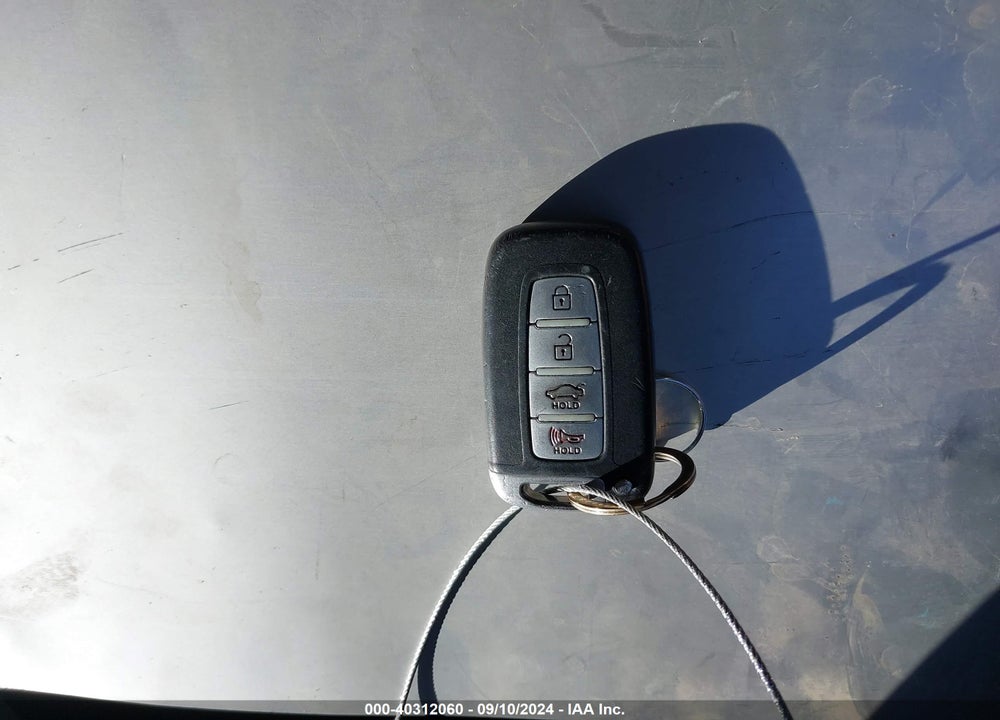 2012 HYUNDAI ELANTRA LIMITED VIN: 5NPDH4AE9CH095273