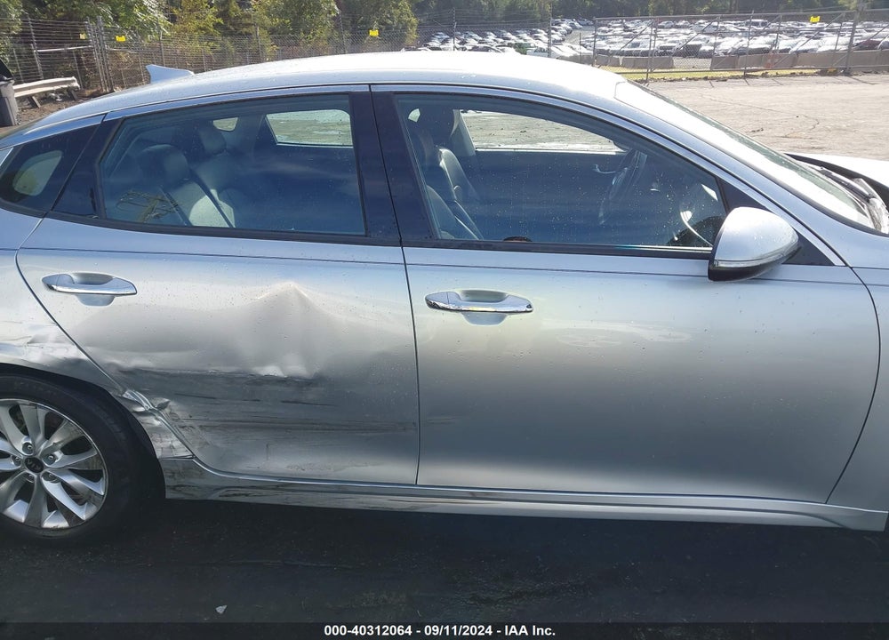 2018 KIA OPTIMA EX VIN: 5XXGU4L38JG185656