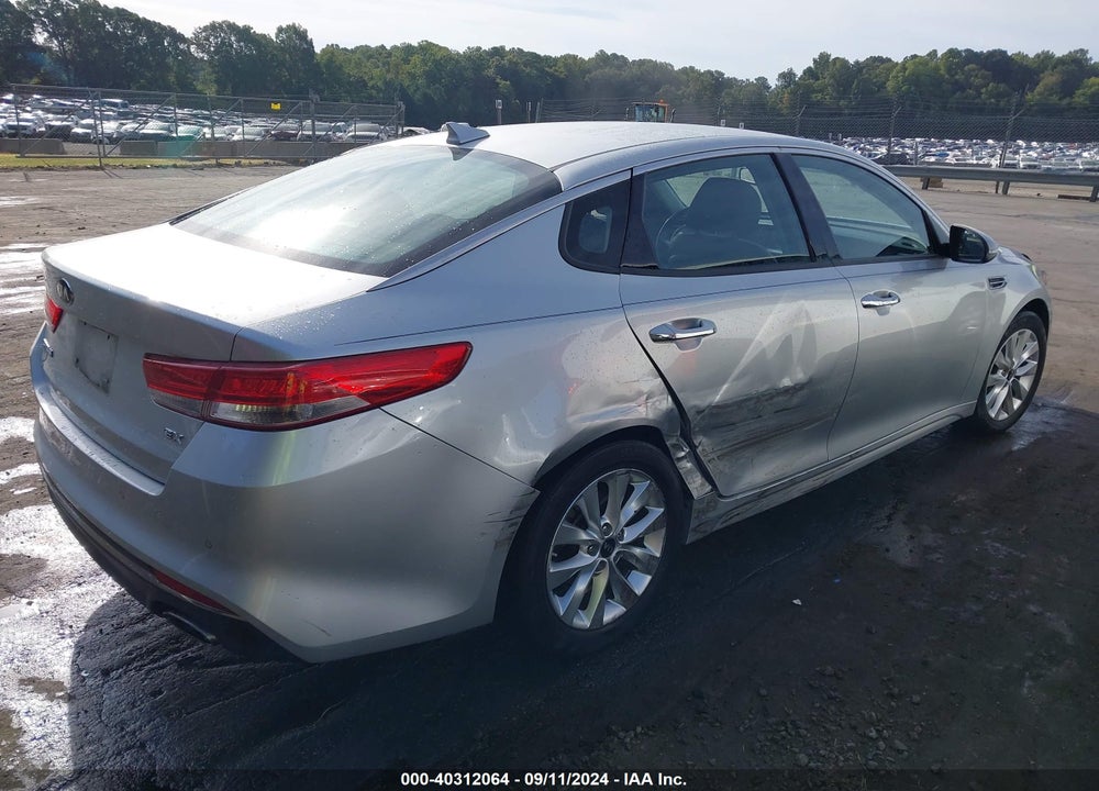 2018 KIA OPTIMA EX VIN: 5XXGU4L38JG185656