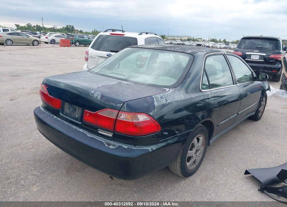 2000 HONDA ACCORD 2.3 SE VIN: 1HGCG5670YA087853