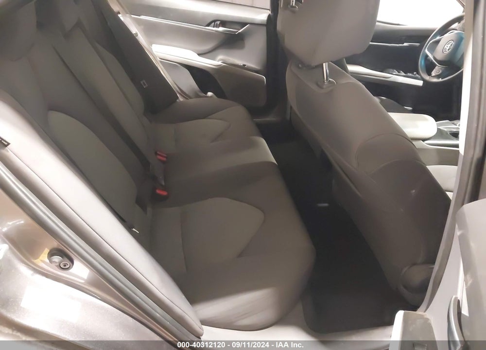 2018 TOYOTA CAMRY LE VIN: 4T1B11HK5JU044423
