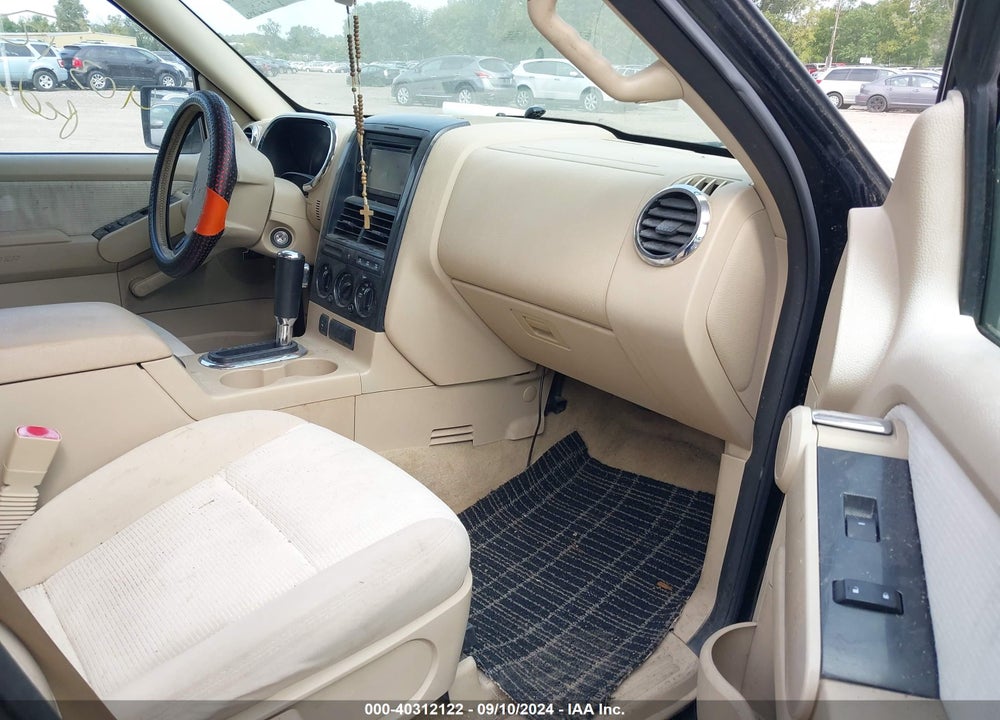 2006 FORD EXPLORER XLT VIN: 1FMEU73E66UA18378