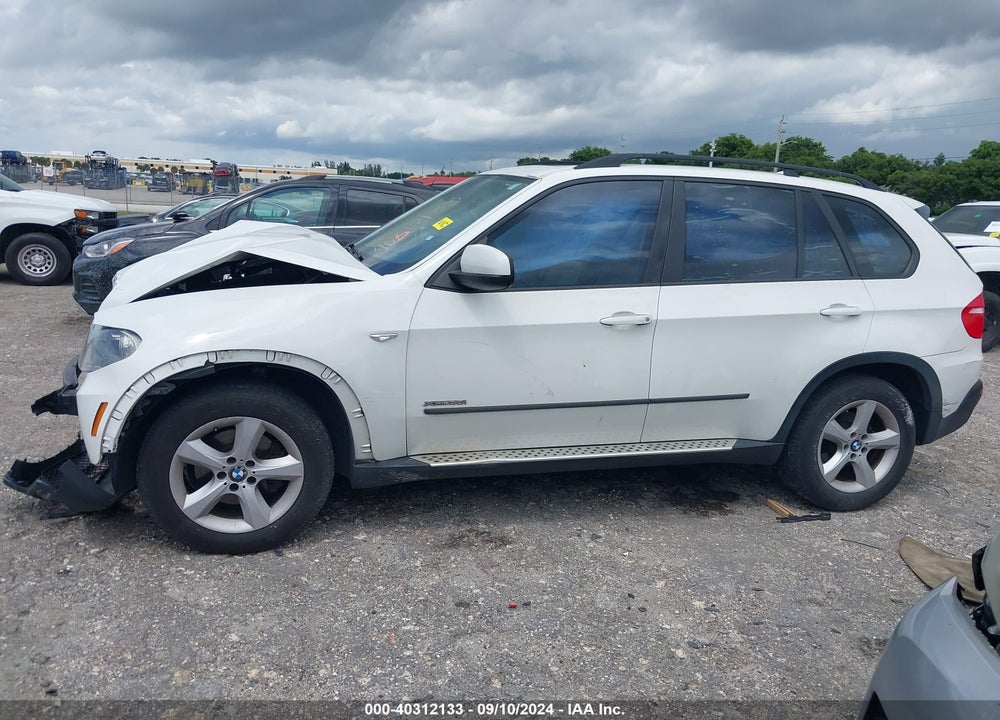 2009 BMW X5 XDRIVE30I VIN: 5UXFE43539L271638