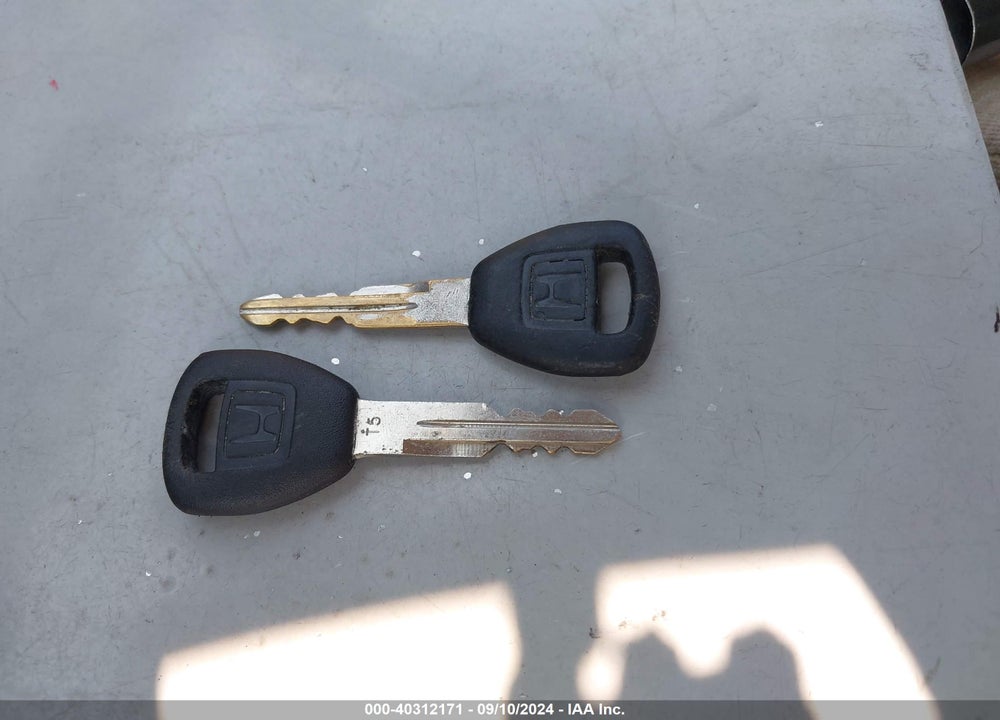 2002 HONDA CIVIC EX VIN: 1HGES26782L017065