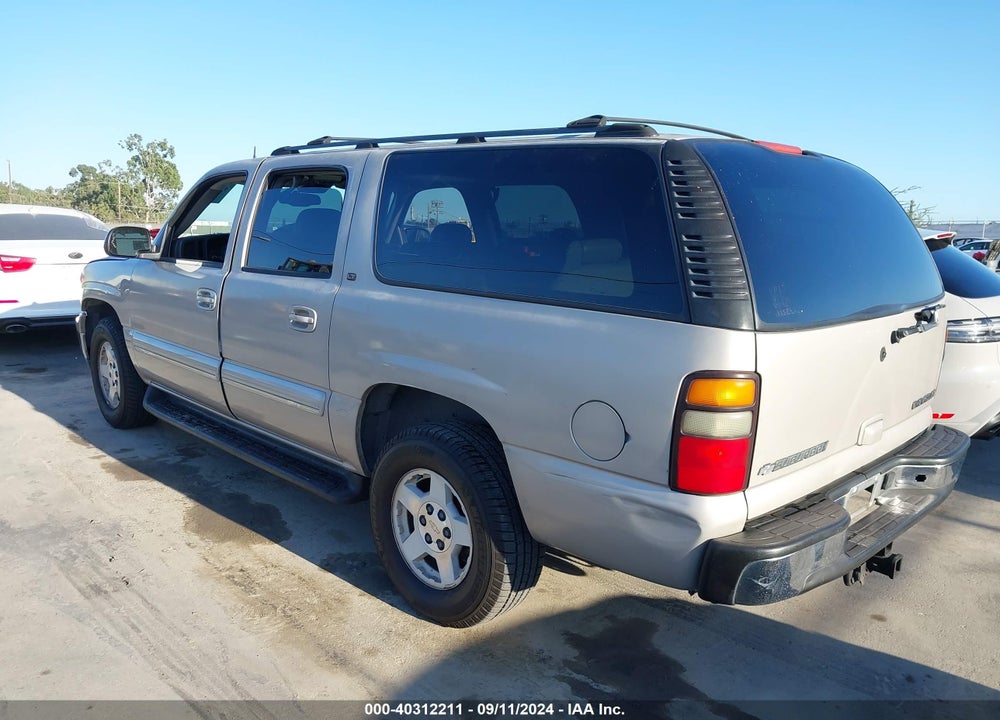 2004 CHEVROLET SUBURBAN 1500 LT VIN: 1GNEC16T24J110415