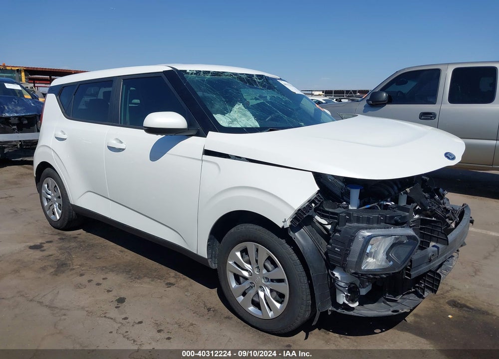2020 KIA SOUL LX VIN: KNDJ23AU6L7714390