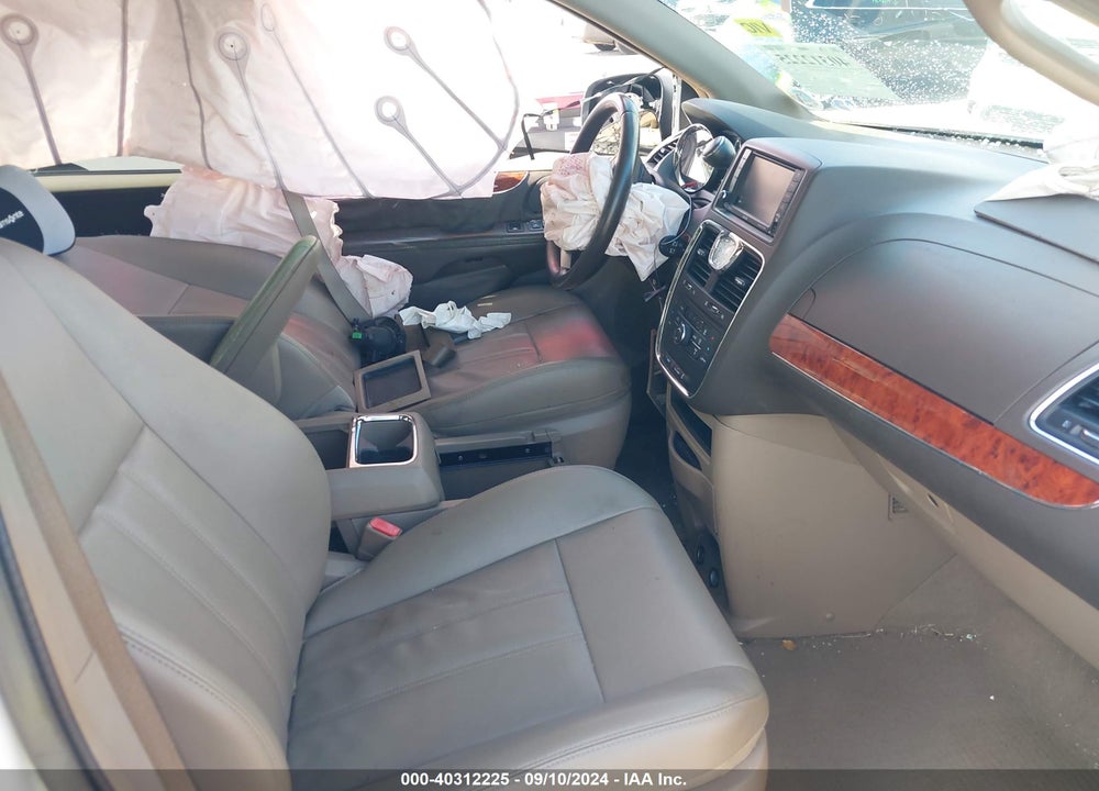 2014 CHRYSLER TOWN & COUNTRY TOURING VIN: 2C4RC1BG4ER359797