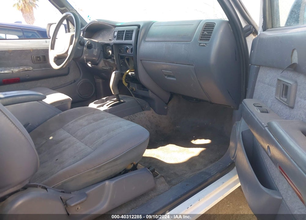 2000 TOYOTA TACOMA PRERUNNER V6 VIN: 4TASN92N1YZ584113