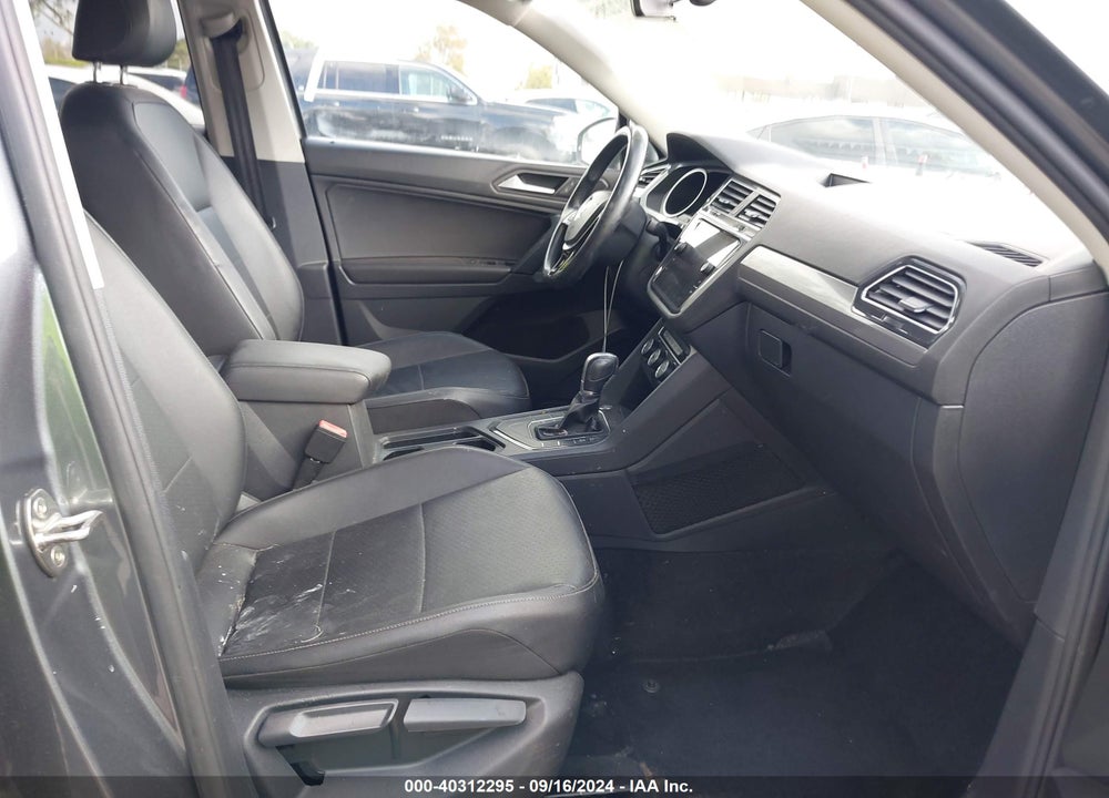 2019 VOLKSWAGEN TIGUAN 2.0T SE/2.0T SEL/2.0T SEL R-LINE/2.0T SEL R-LINE BLACK VIN: 3VV3B7AX8KM007369