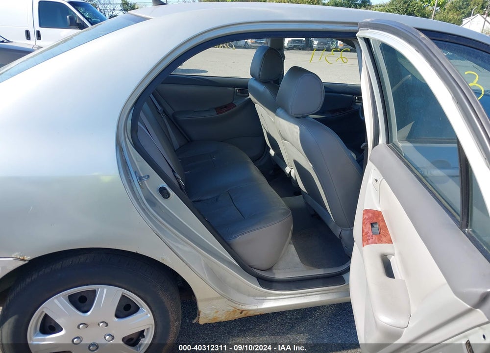 2004 TOYOTA COROLLA LE VIN: 2T1BR38E24C198737