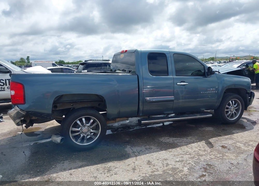 2009 CHEVROLET SILVERADO 1500 LT VIN: 1GCEC29J79Z173432