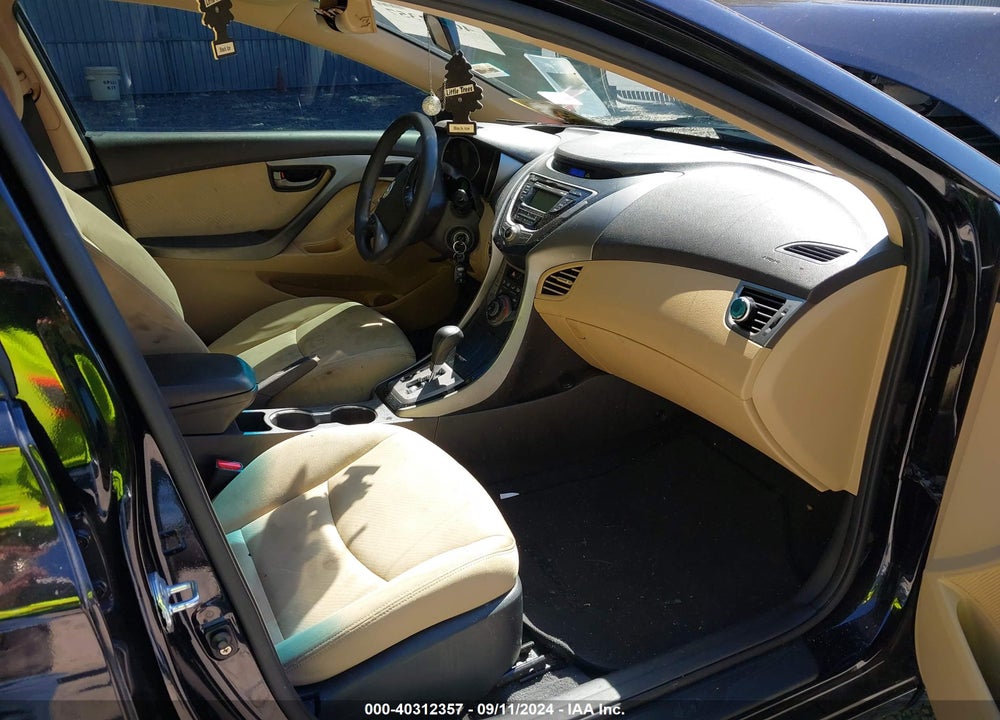 2013 HYUNDAI ELANTRA GLS VIN: KMHDH4AE6DU551703