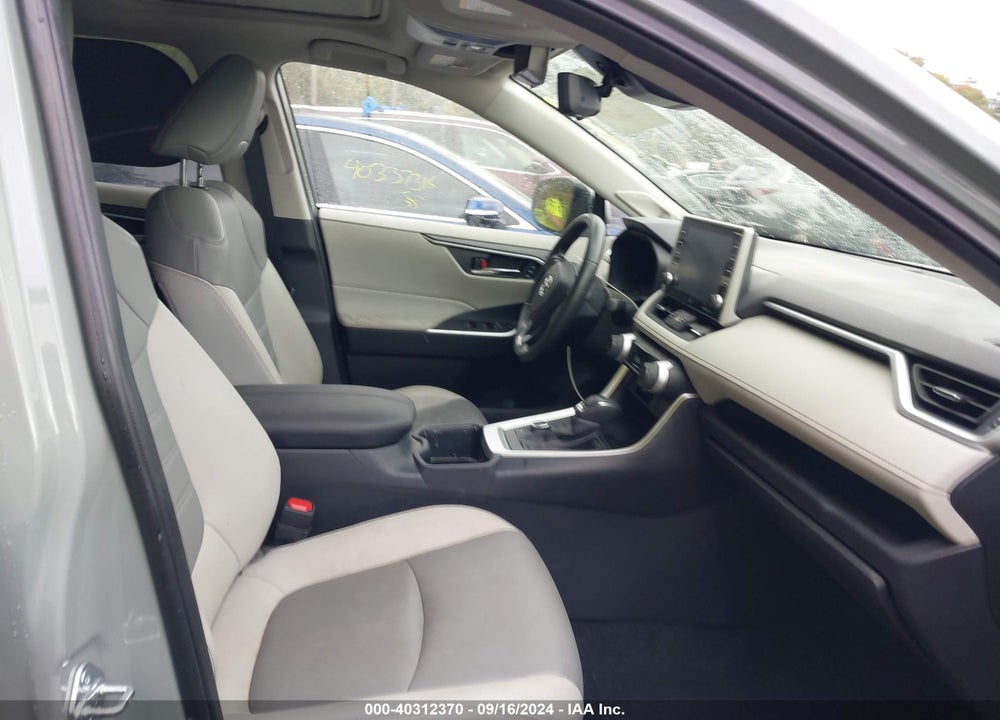 2022 TOYOTA RAV4 HYBRID XLE PREMIUM VIN: JTMB6RFV4ND524119