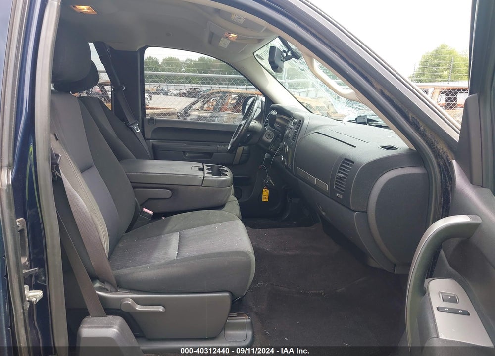 2010 CHEVROLET SILVERADO 1500 LT VIN: 1GCSKSE39AZ278295