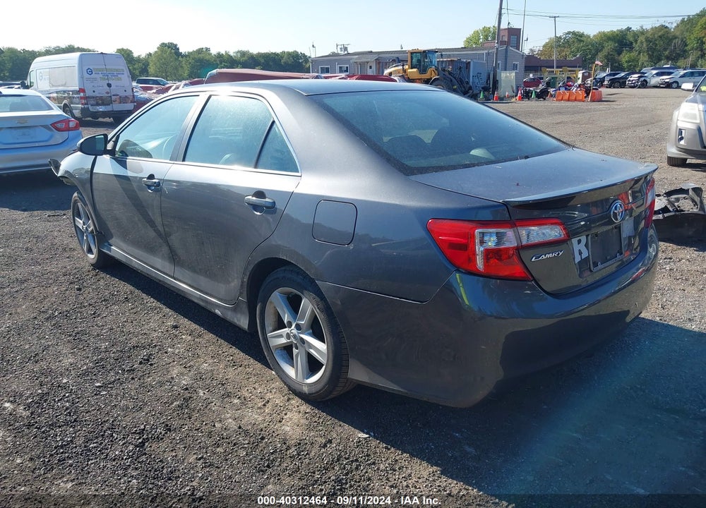 2012 TOYOTA CAMRY SE VIN: 4T1BF1FK2CU075538