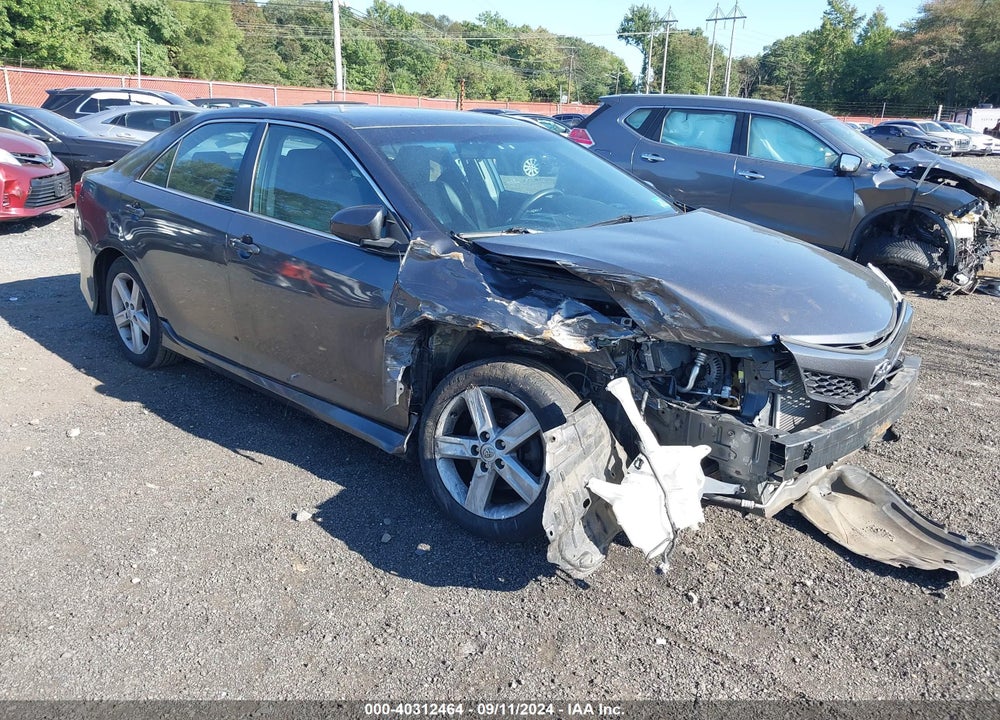 2012 TOYOTA CAMRY SE VIN: 4T1BF1FK2CU075538