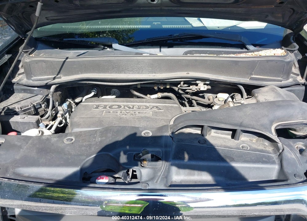 2011 HONDA PILOT TOURING VIN: 5FNYF4H98BB080485