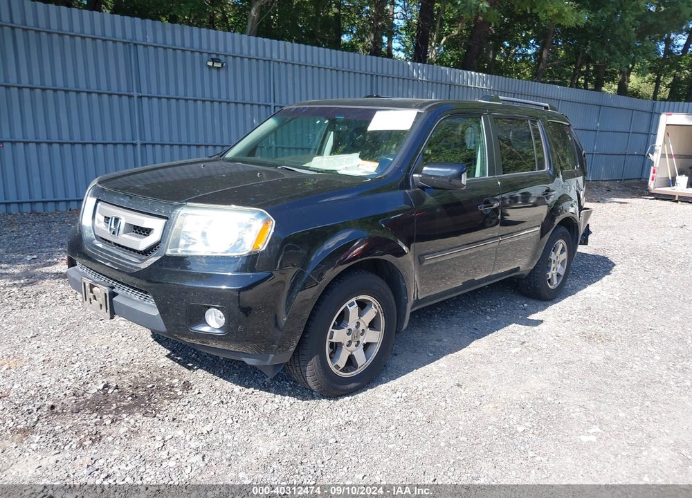 2011 HONDA PILOT TOURING VIN: 5FNYF4H98BB080485