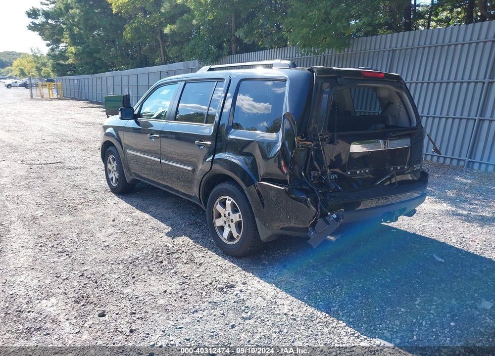 2011 HONDA PILOT TOURING VIN: 5FNYF4H98BB080485