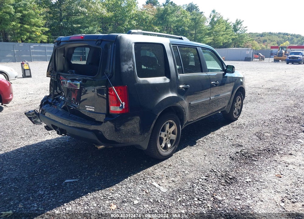 2011 HONDA PILOT TOURING VIN: 5FNYF4H98BB080485