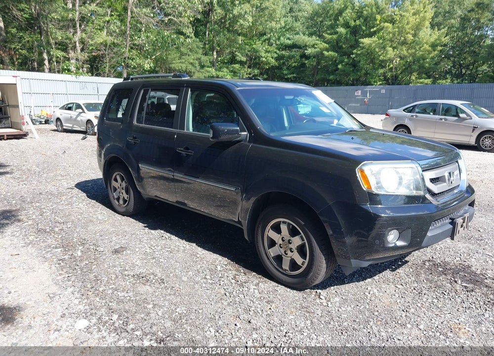 2011 HONDA PILOT TOURING VIN: 5FNYF4H98BB080485