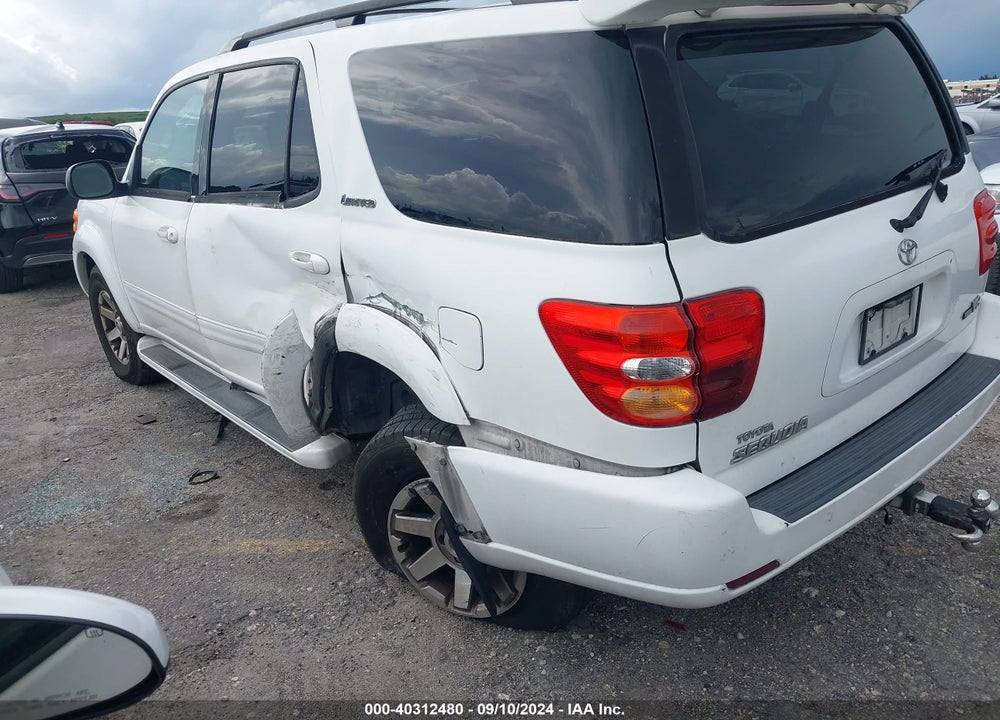 2002 TOYOTA SEQUOIA LIMITED V8 VIN: 5TDZT38A72S070690