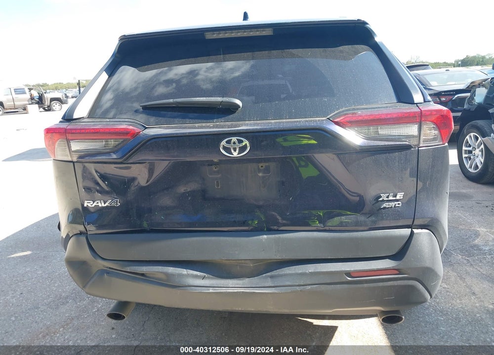 2021 TOYOTA RAV4 XLE PREMIUM VIN: 2T3A1RFV3MW214720
