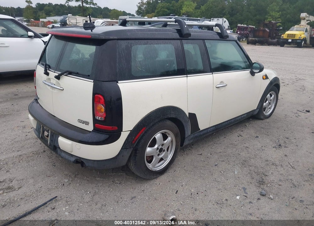 2009 MINI COOPER CLUBMAN VIN: WMWML33579TP98099