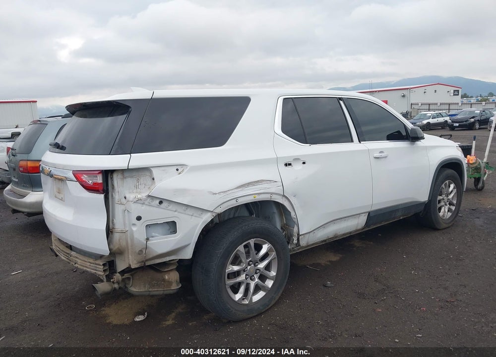 2018 CHEVROLET TRAVERSE LS VIN: 1GNEVFKW2JJ193220