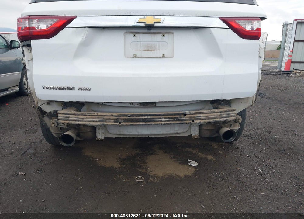 2018 CHEVROLET TRAVERSE LS VIN: 1GNEVFKW2JJ193220