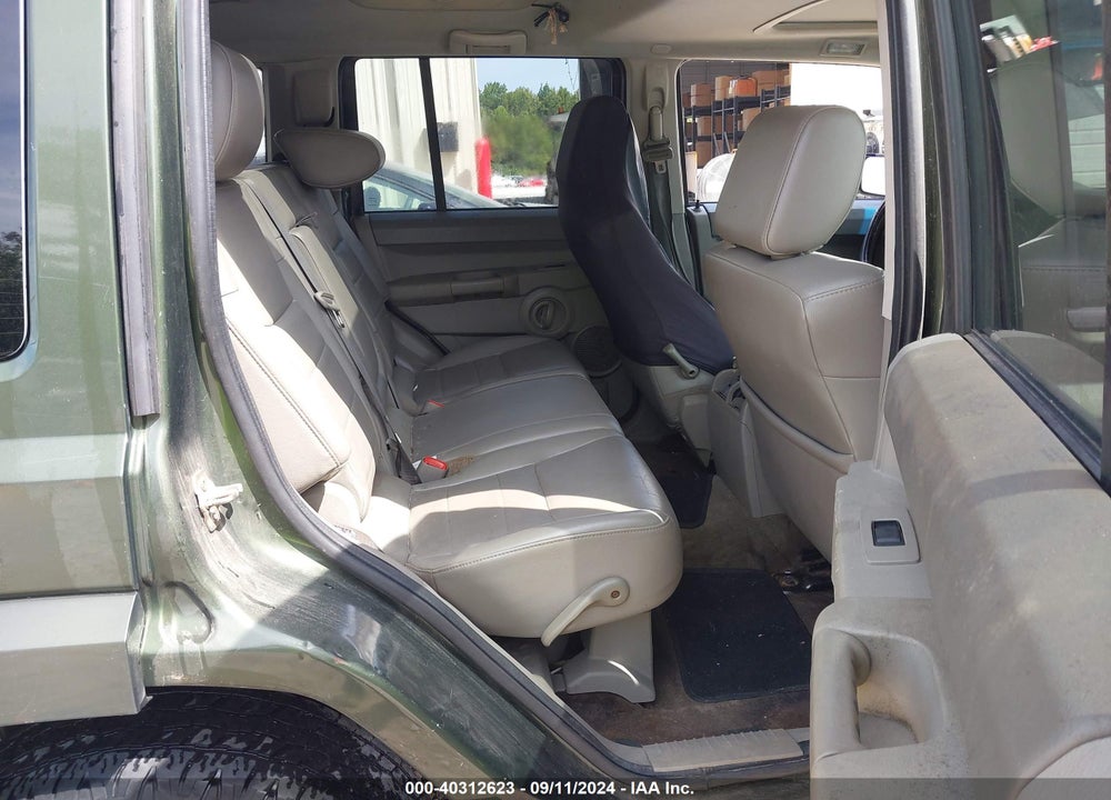 2007 JEEP COMMANDER SPORT VIN: 1J8HG48P67C573610