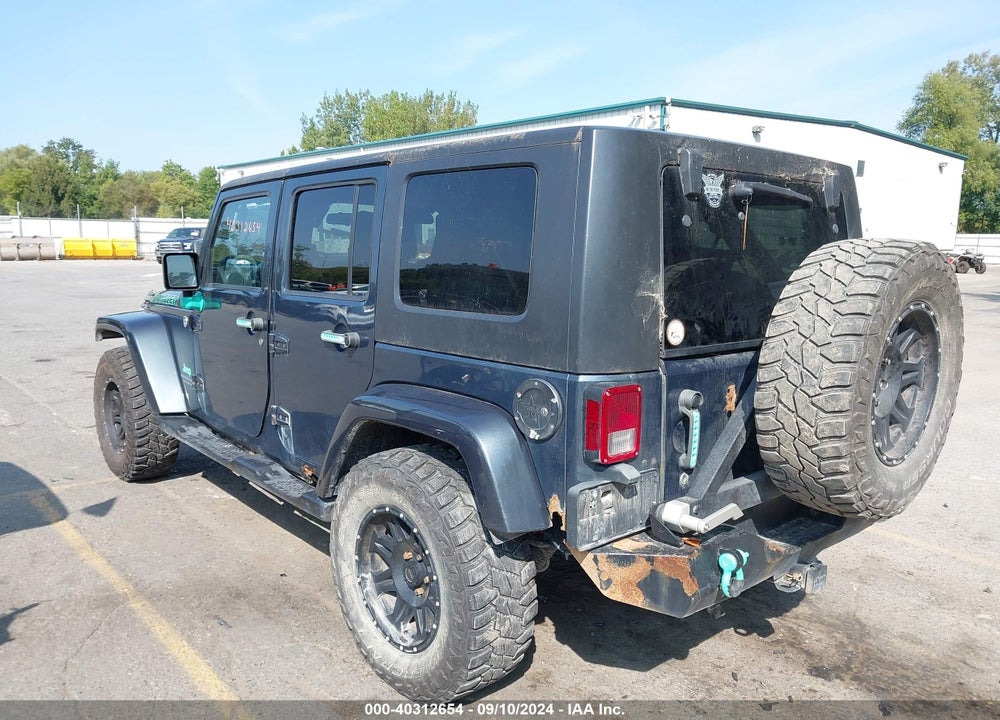 2007 JEEP WRANGLER UNLIMITED SAHARA VIN: 1J4GA59137L185796