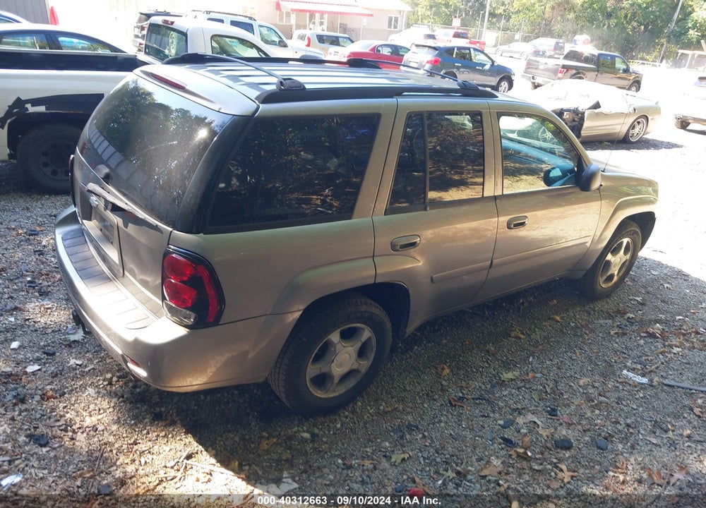 2008 CHEVROLET TRAILBLAZER LT VIN: 1GNDT13S382209087