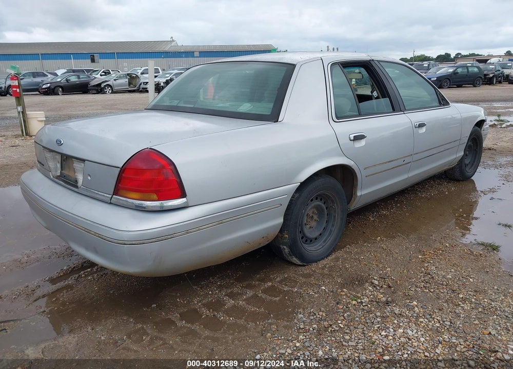 2000 FORD CROWN VICTORIA POLICE INTERCEPTOR VIN: 2FAFP71W0YX115539