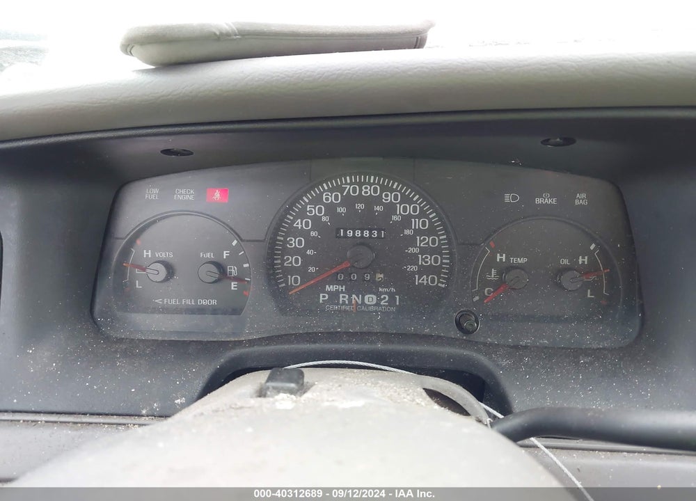 2000 FORD CROWN VICTORIA POLICE INTERCEPTOR VIN: 2FAFP71W0YX115539