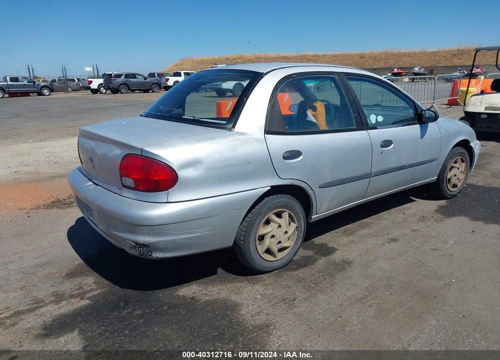 2000 CHEVROLET METRO LSI VIN: 2C1MR5224Y6717875