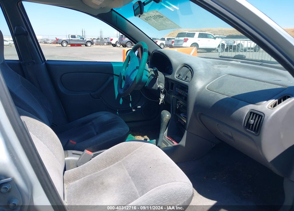 2000 CHEVROLET METRO LSI VIN: 2C1MR5224Y6717875