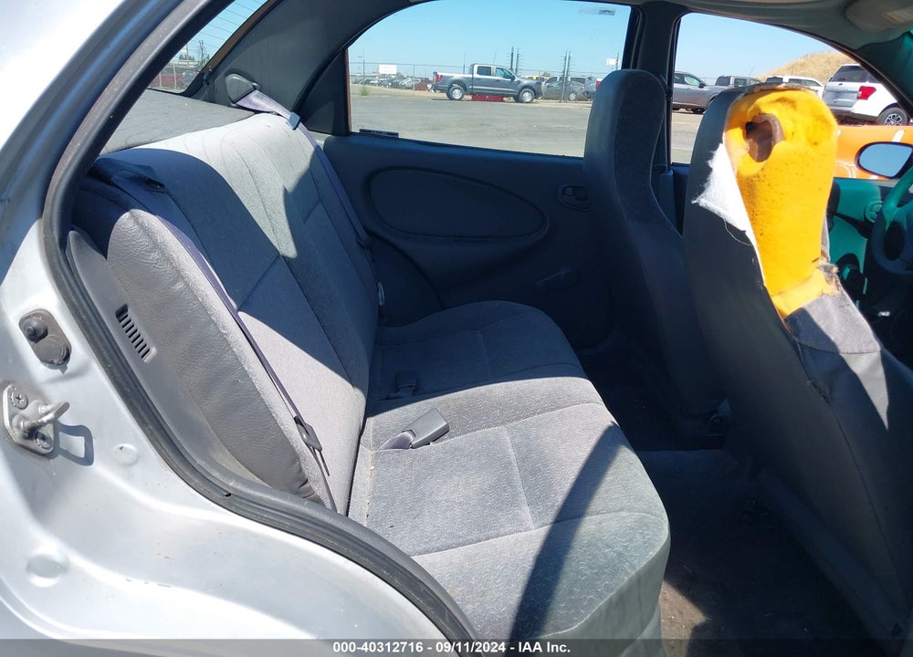 2000 CHEVROLET METRO LSI VIN: 2C1MR5224Y6717875