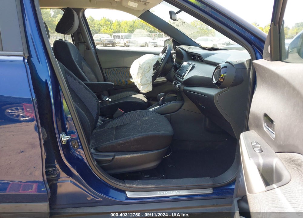 2018 NISSAN KICKS SV VIN: 3N1CP5CU6JL525835