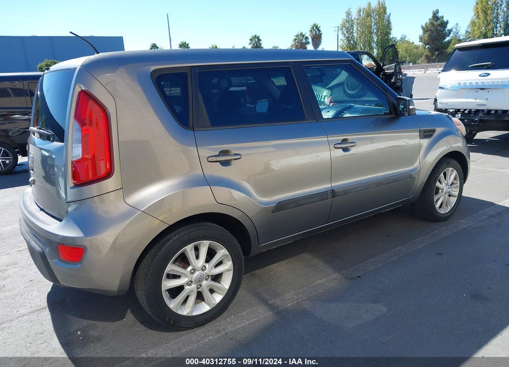 2012 KIA SOUL VIN: KNDJT2A65C7372942