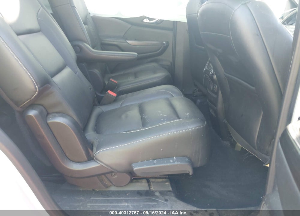 2019 GMC ACADIA SLT-1 VIN: 1GKKNULS5KZ213947