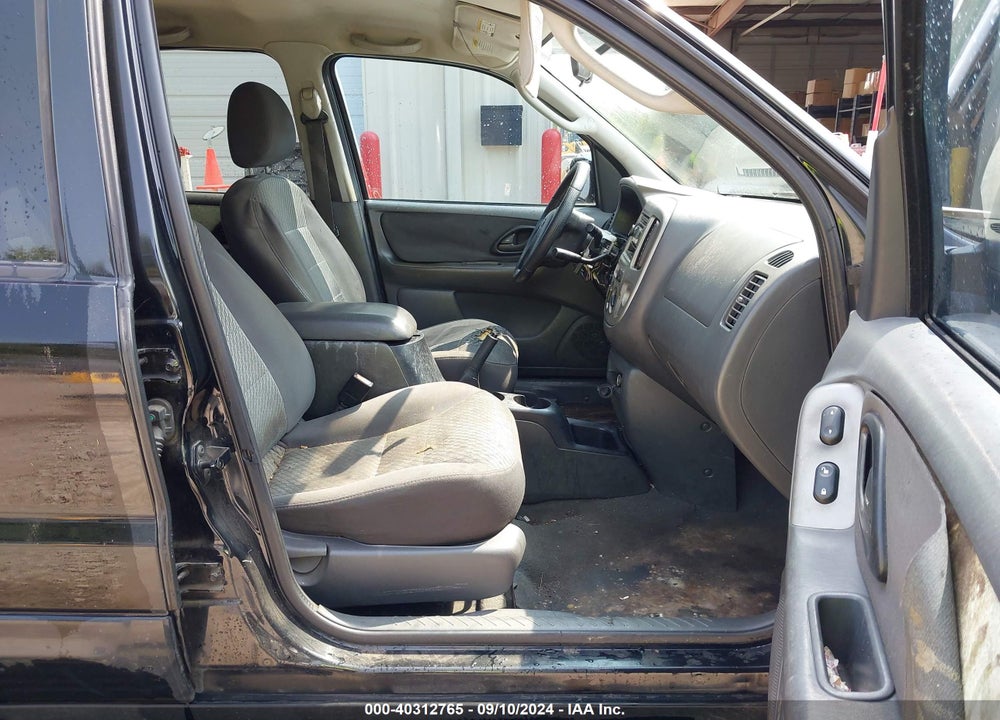 2004 FORD ESCAPE XLT VIN: 1FMYU031X4KA88704